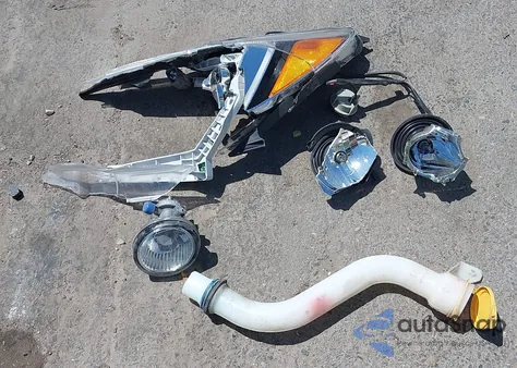 2015 Subaru Legacy 2.5I Limited z USA, uszkodzony, nr VIN 4S3BNBN6XF3034456